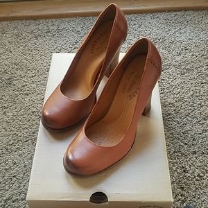 Stunning leather kork-ease heels 6.5